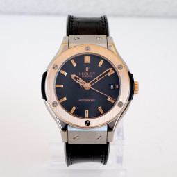 Швейцарський годинник Hublot Classic Fusion Zirconium Gold 38mm