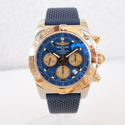 Швейцарские часы Breitling Chronomat Steel Gold Blue Dial Rubber Strap 44mm