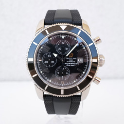 Швейцарские часы Breitling Superocean Heritage Chronograph Black Dial 46mm