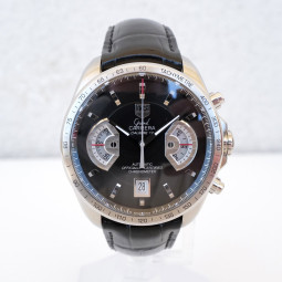 Швейцарський годинник TAG Heuer Grand Carrera Chronograph Black Dial 43