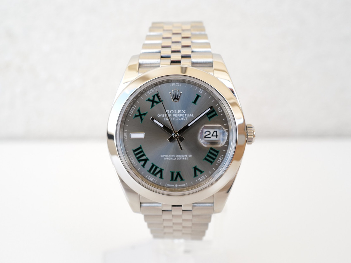 Купить часы Rolex Datejust 41 Wimbledon Dial Domed Bezel Jubilee Bracelet (2025)