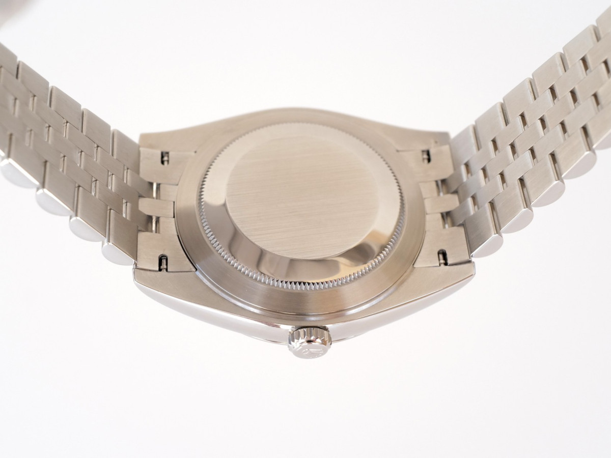 Часы Rolex Datejust 41 Wimbledon Dial Domed Bezel Jubilee Bracelet (2025)[3]
