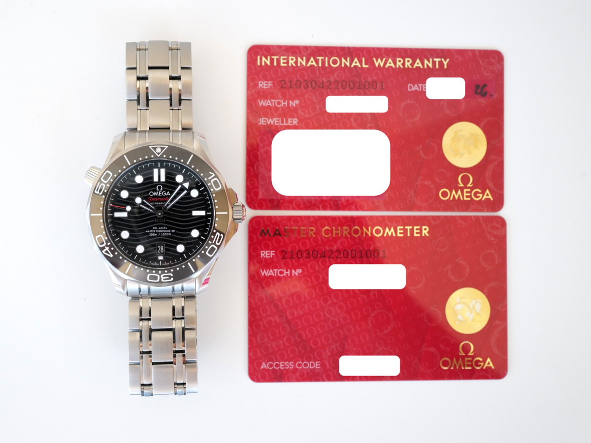 Годинник Omega Seamaster Diver 300m Co-Axial Chronometer Black Dial 42mm NEW (2026)[9]