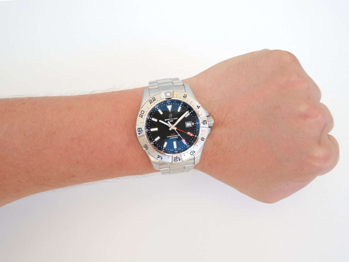 Годинник Breitling Avenger Automatic GMT 44 Black Dial NEW[4]