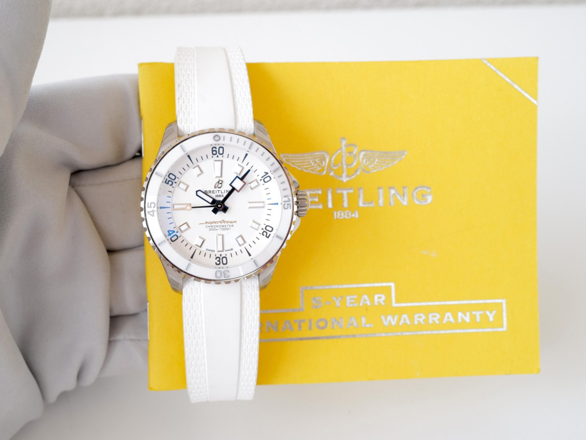 Часы Breitling Superocean Automatic 36 White Dial NEW[9]