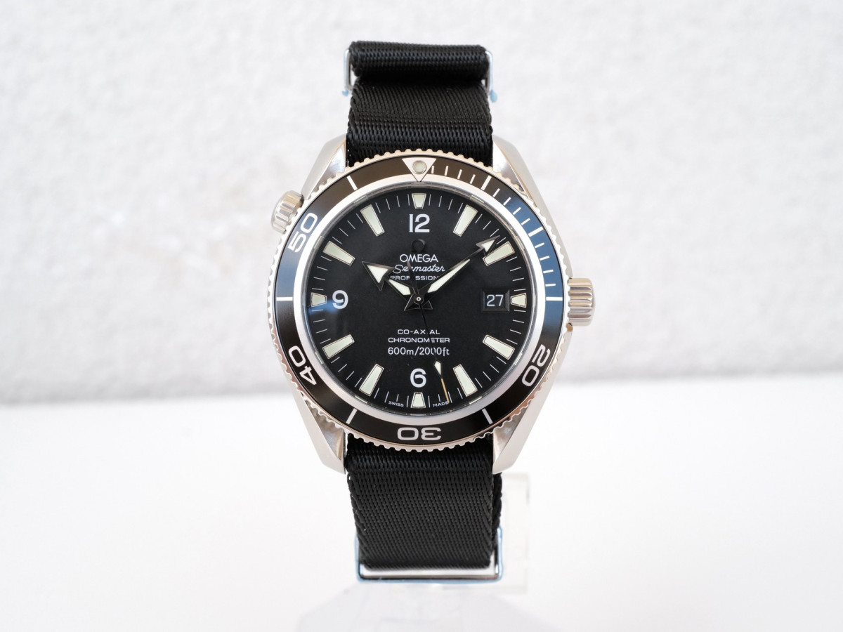 Купить часы Omega Seamaster Planet Ocean Black Dial 42