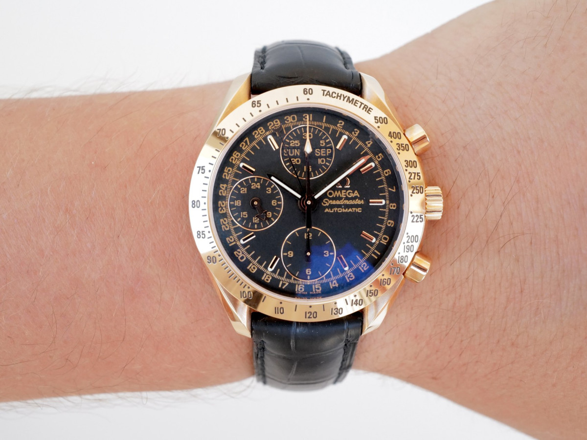 Omega Speedmaster Day Date 18K Rose Gold 39 watch[5]