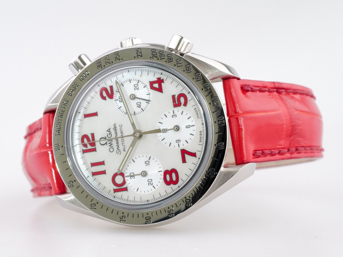 Omega Speedmaster Reduced Lady MOP Dial 39 watch