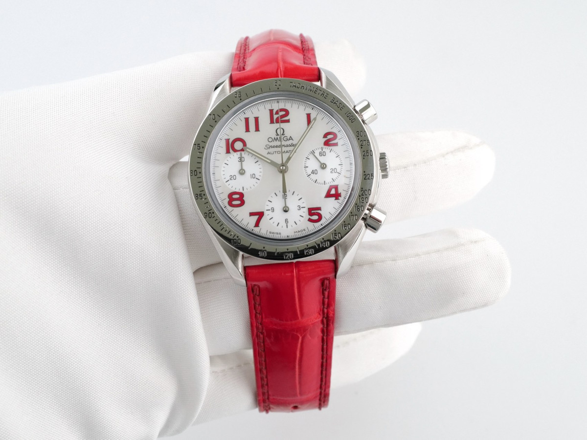 Omega Speedmaster Reduced Lady MOP Dial 39 watch[7]