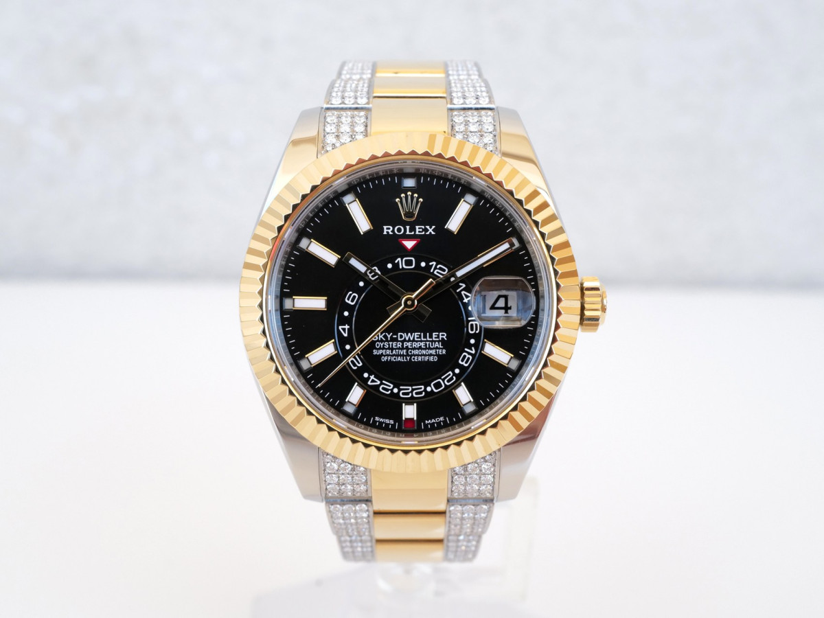 Купити годинник Rolex Sky-Dweller 42 Oyster Steel 18K Yellow Gold Black Dial