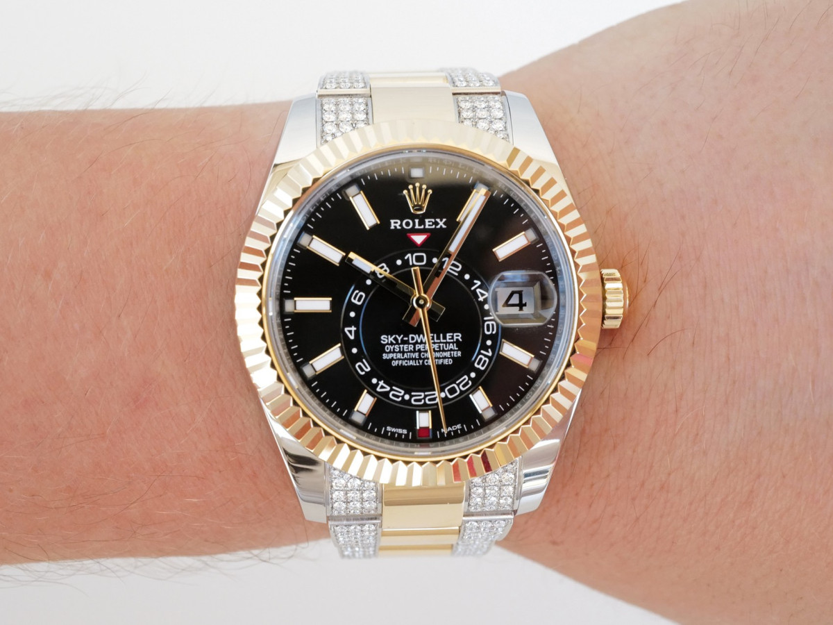 Годинник Rolex Sky-Dweller 42 Oyster Steel 18K Yellow Gold Black Dial[5]