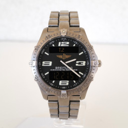Швейцарские часы Breitling Aerospace Titanium Perpetual Alarm Chronograph GMT Quartz Chronometer 40mm