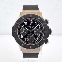 Швейцарський годинник Hublot Super B Black Magic Flyback Chronograph 42mm