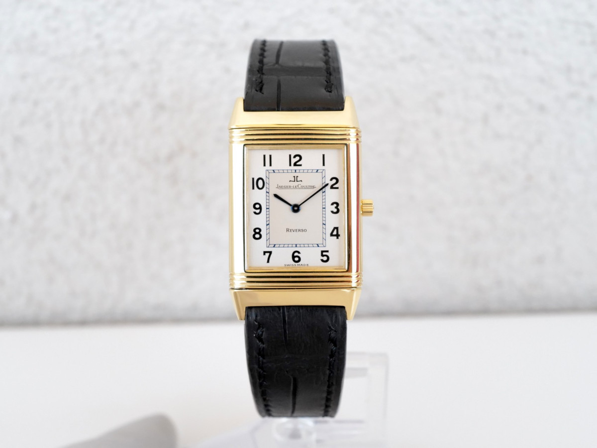 Купить часы Jaeger-LeCoultre Reverso Classique 18K Yellow Gold