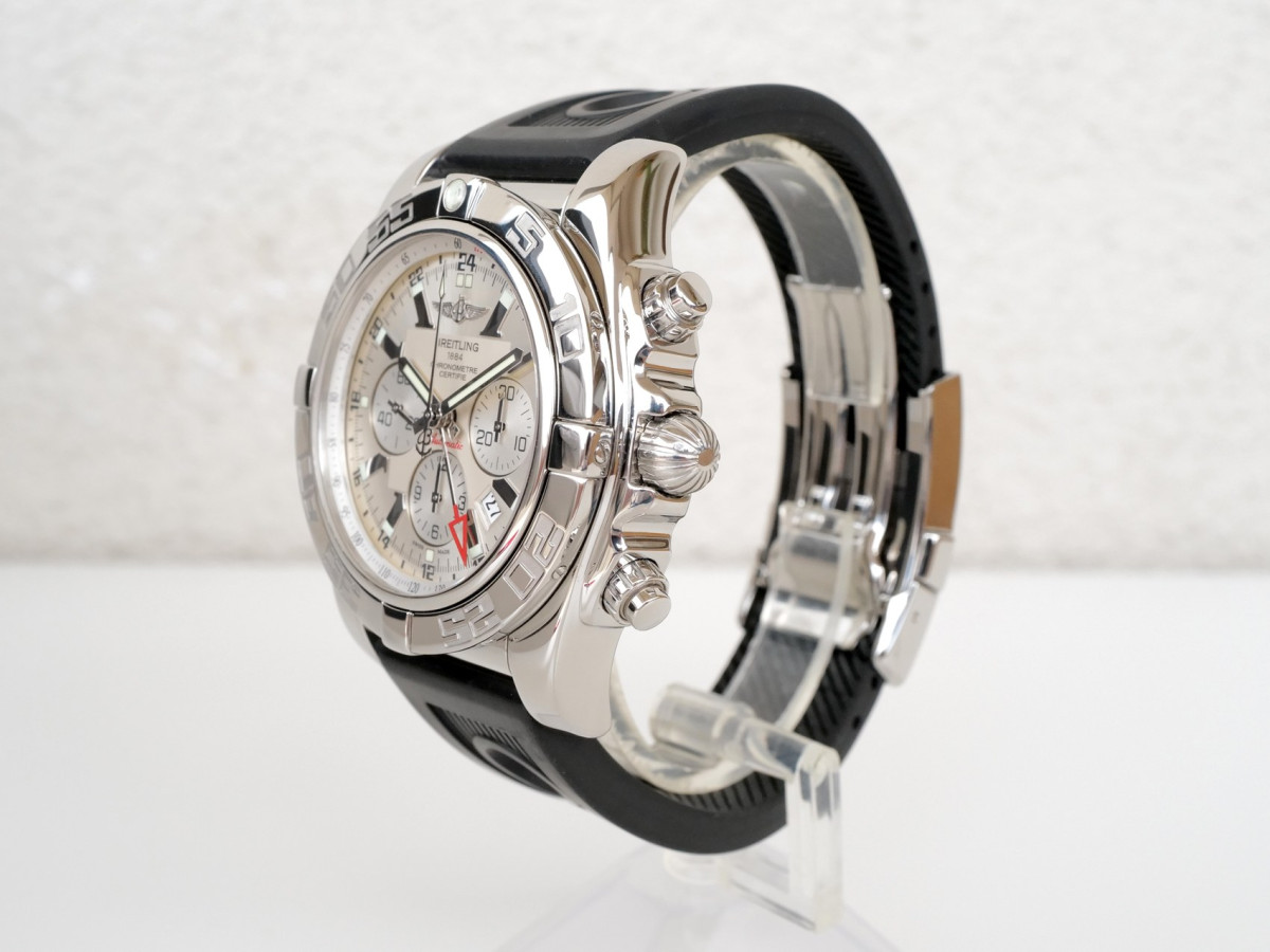 Breitling Chronomat GMT Chronograph White Dial 47 watch[7]