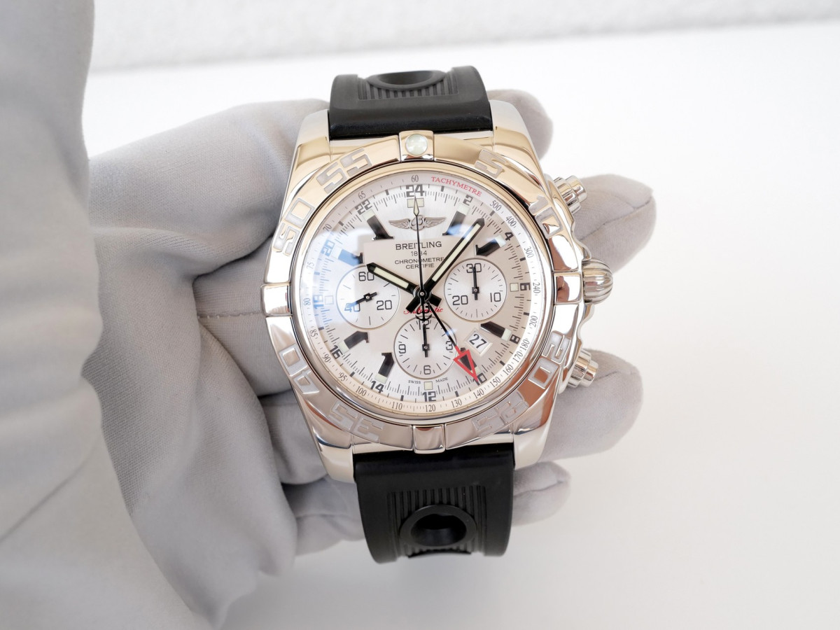 Breitling Chronomat GMT Chronograph White Dial 47 watch[8]