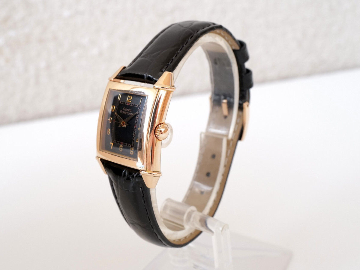 Годинник Girard Perregaux Vintage 1945 Ladies Quartz 18K Rose Gold[7]