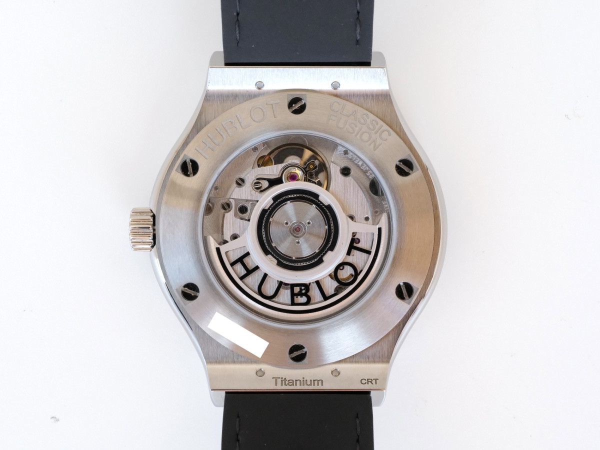 Hublot Classic Fusion Titanium Green Diamonds 38 watch[3]
