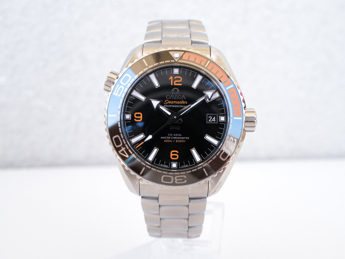 Купити годинник Omega Seamaster Planet Ocean 600M Black Dial 44 mm