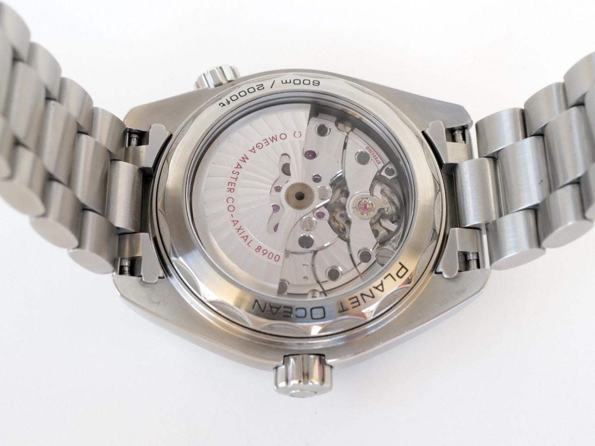 Годинник Omega Seamaster Planet Ocean 600M Black Dial 44 mm[3]