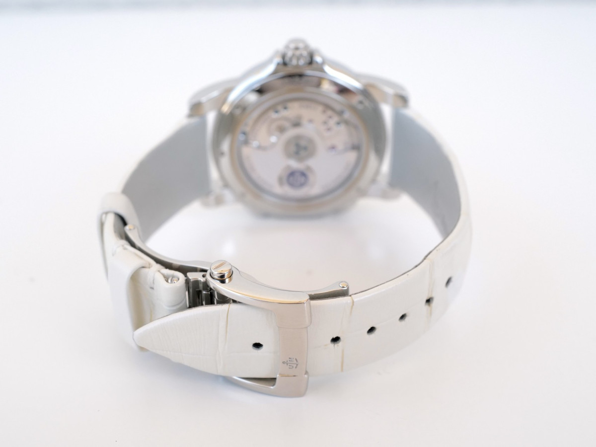 Ulysse Nardin Dual Time MOP Diamond Dial Bezel 37 watch[2]