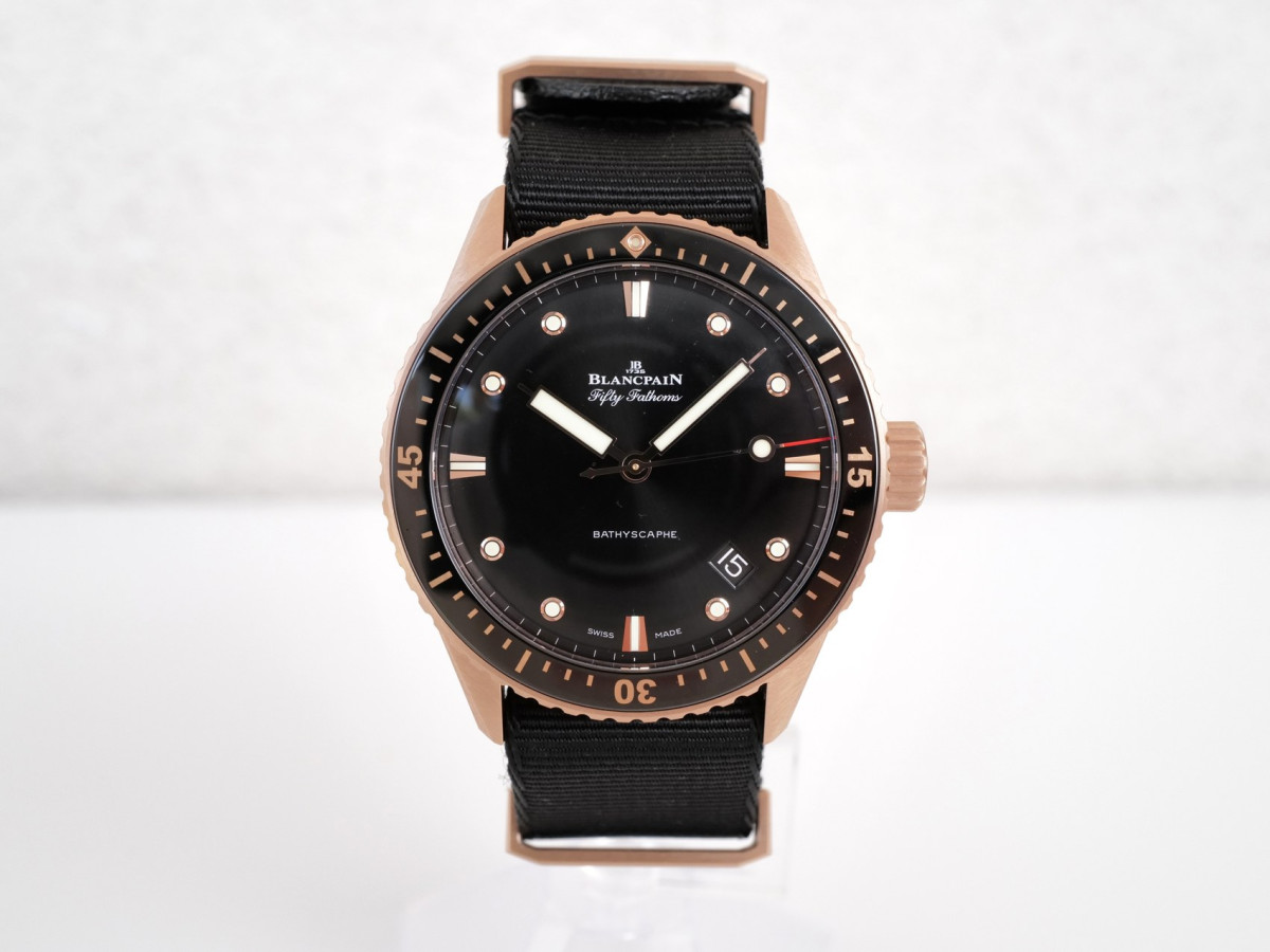 Купить часы Blancpain Fifty Fathoms Bathyscaphe 18K Rose Gold 43 (2026)