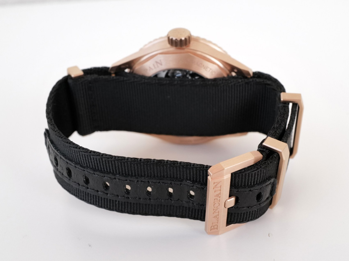 Часы Blancpain Fifty Fathoms Bathyscaphe 18K Rose Gold 43 (2026)[2]