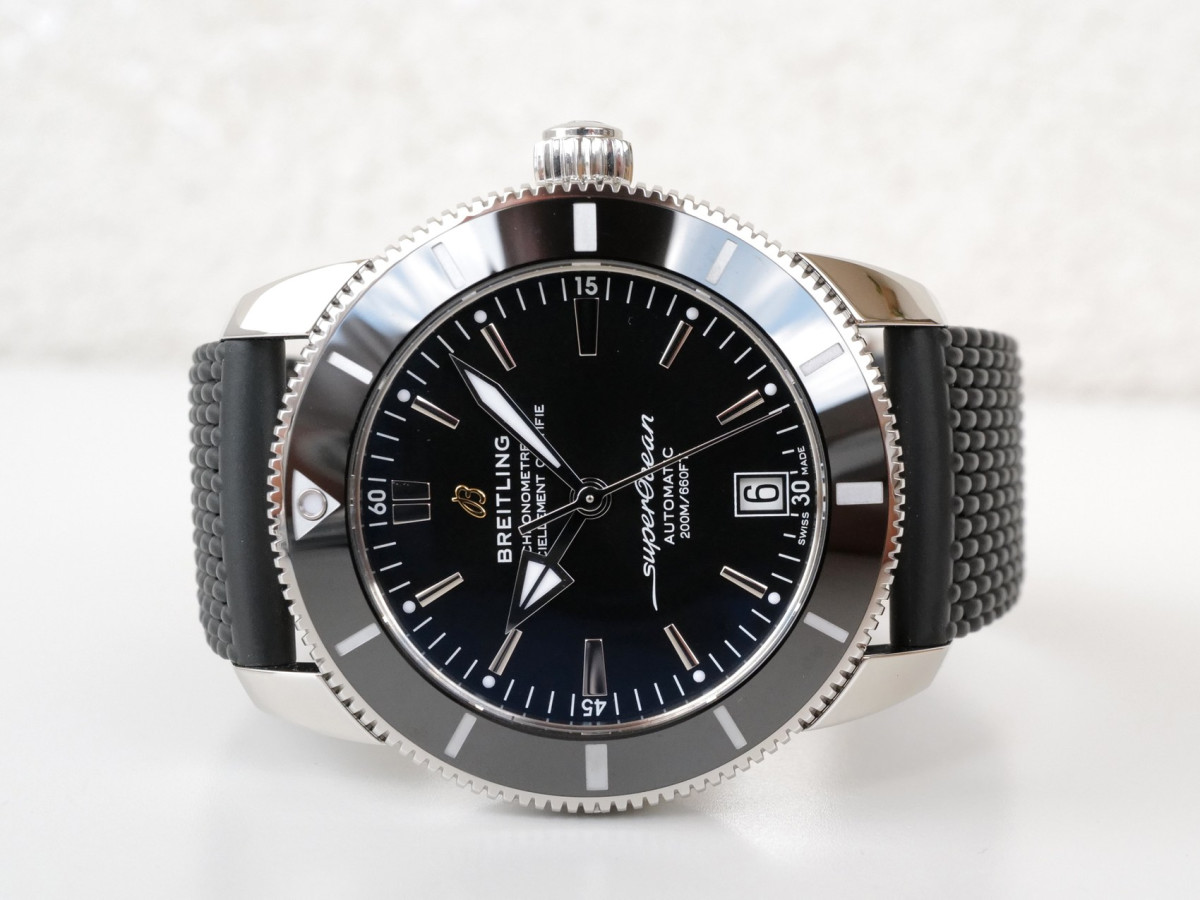 Часы Breitling Superocean Heritage II 42 B20 Automatic Black Dial