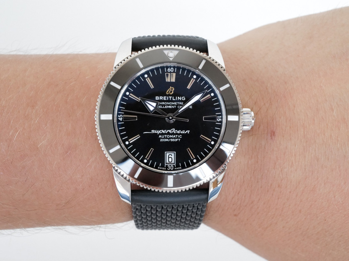 Часы Breitling Superocean Heritage II 42 B20 Automatic Black Dial[5]
