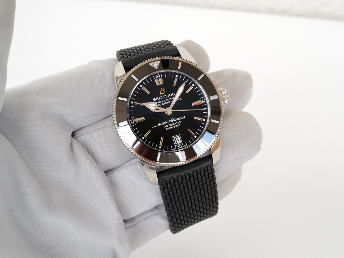 Часы Breitling Superocean Heritage II 42 B20 Automatic Black Dial[8]