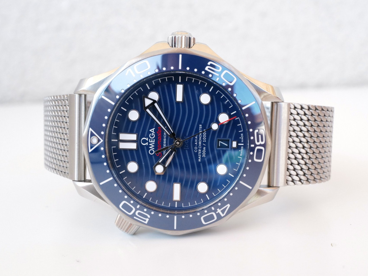 Часы Omega Seamaster Diver 300m Co-Axial Chronometer Blue Dial 42mm