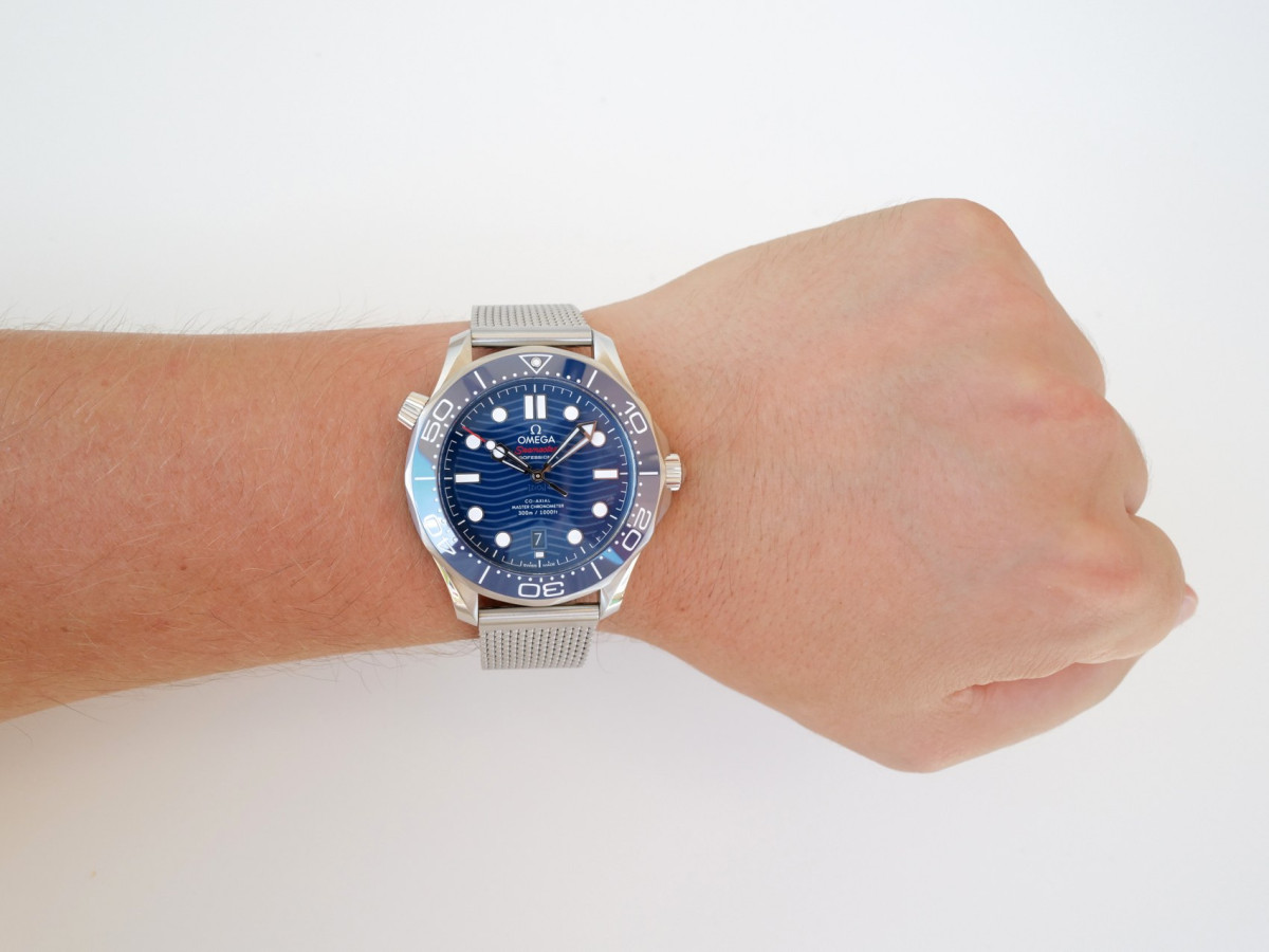 Часы Omega Seamaster Diver 300m Co-Axial Chronometer Blue Dial 42mm[4]