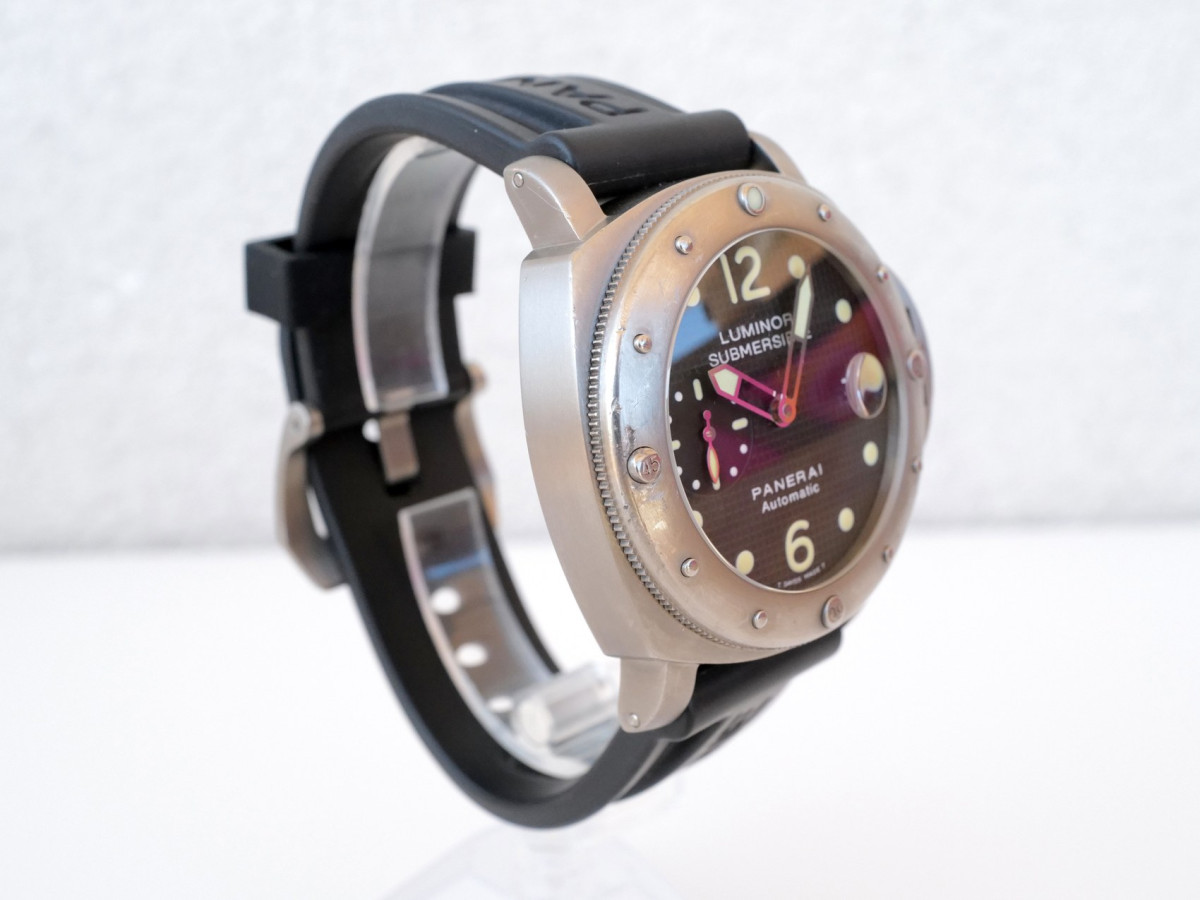 Panerai Submersible Luminor Titanium Black Dial 44 watch[6]