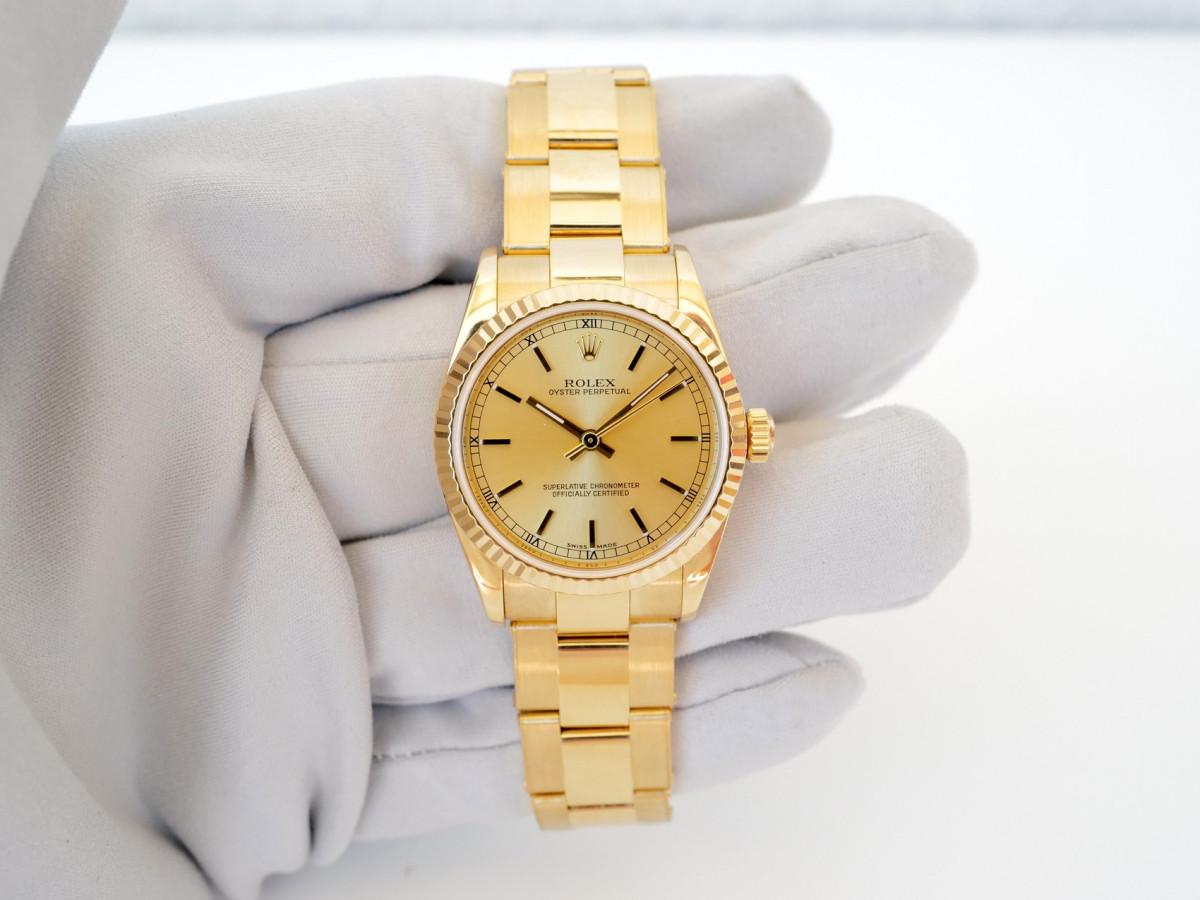Часы Rolex Oyster Perpetual 31 Champagne Dial 18K Yellow Gold[8]