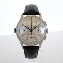 Швейцарський годинник Universal Genève Aero-Compax Chronograph